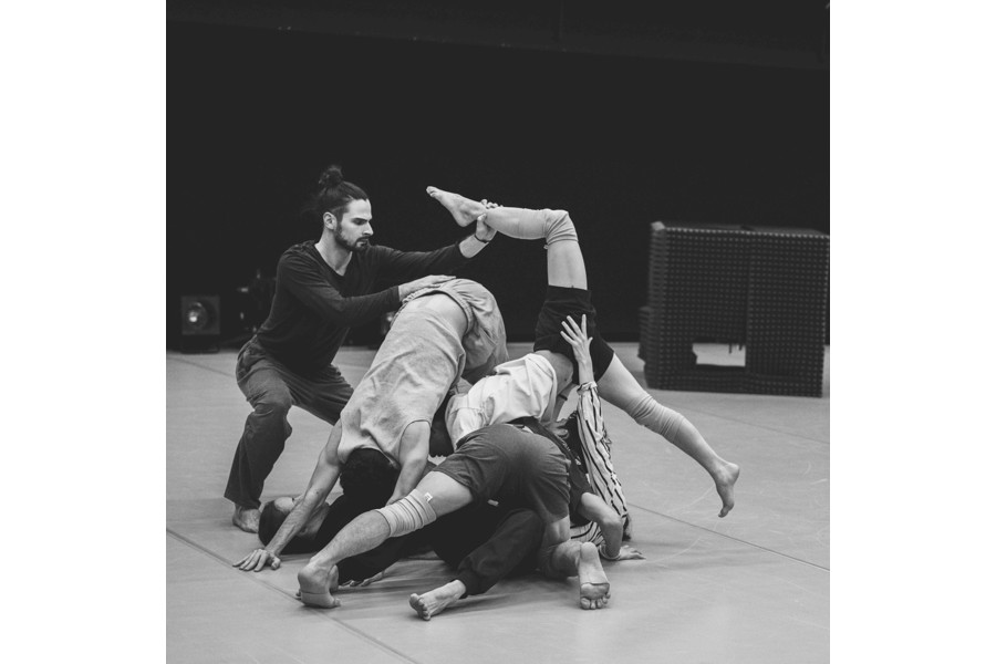 Foto: kk Menschen auf der Bühne