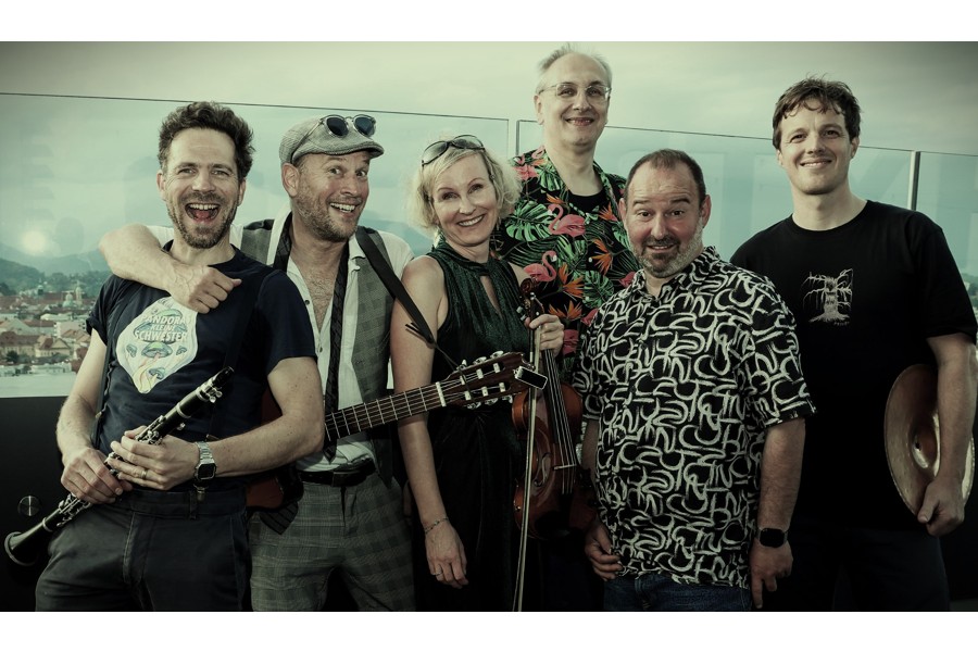 Pandoras kleine Schwester