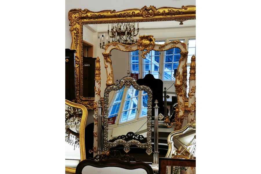 Scroll durch dein Leben!