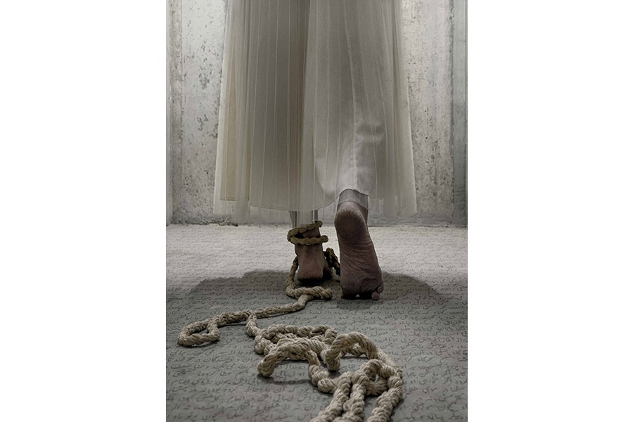 Foto: Narges Babaei Narges Babaei, what remains.jpg